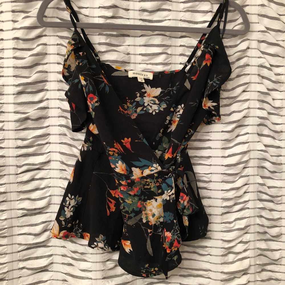 Women’s top - sleeveless